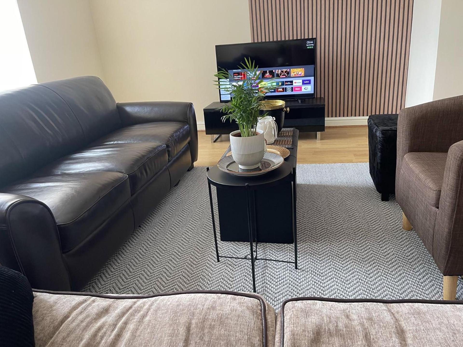 Stylish 1-Bed Apt - Sleeps 4 - Parking - Wifi Manchester Zewnętrze zdjęcie